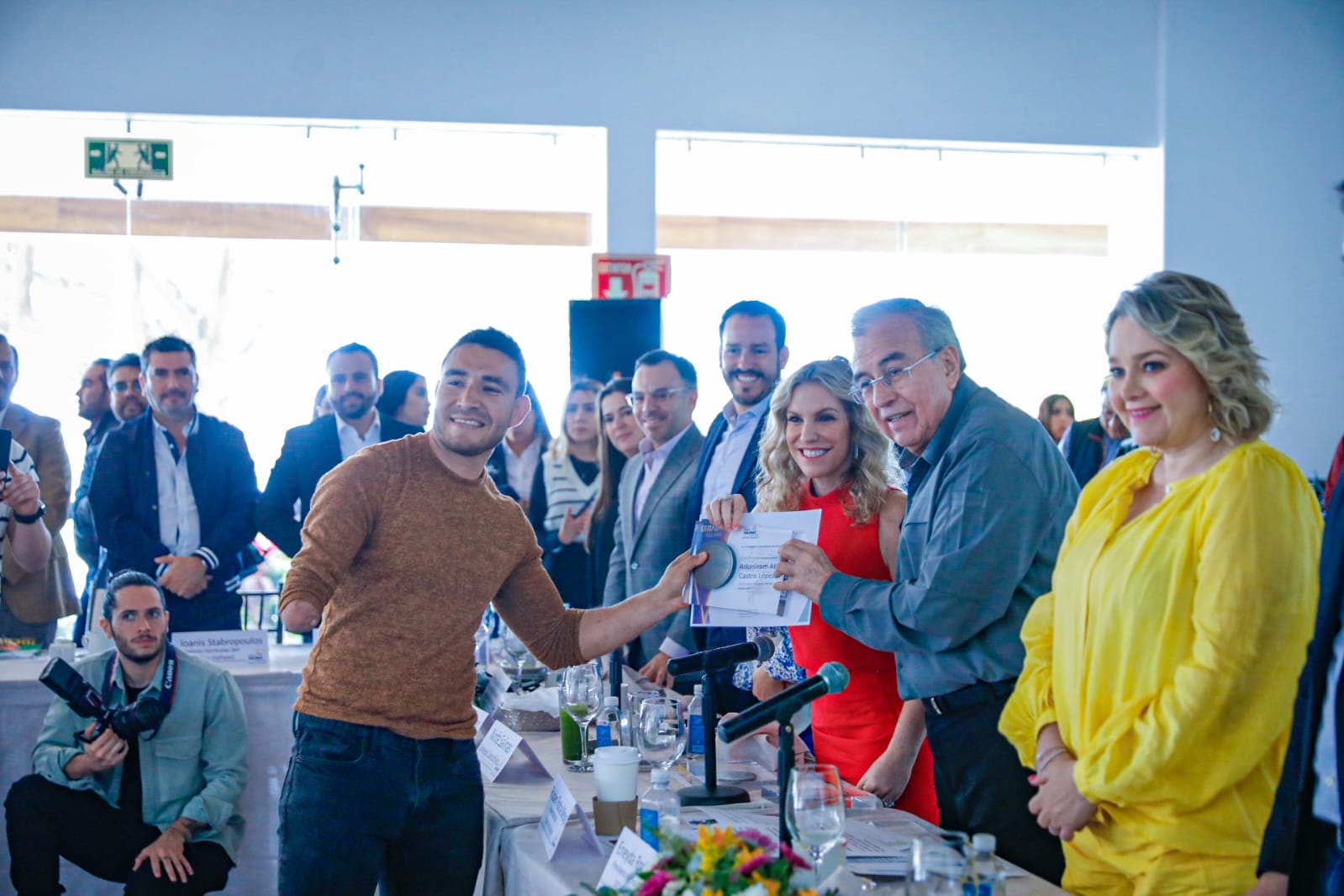 Adoniram Castro, Juan Pablo Ayón y las Perlas del Pacífico son reconocidos como “Ciudadanos del Año”