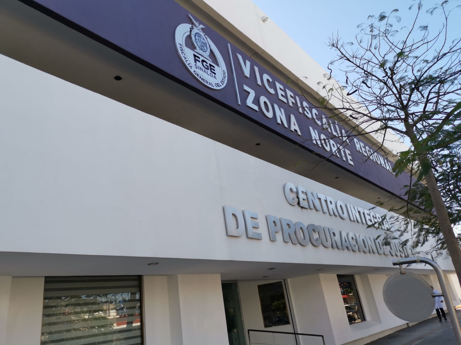 Agentes del Ministerio Público trabajan bajo protesta en Ahome; exigen un aumento de sueldo (Fidel Hernández) Agentes del Ministerio Público trabajan bajo protesta en Ahome; exigen un aumento de sueldo (Fidel Hernández)