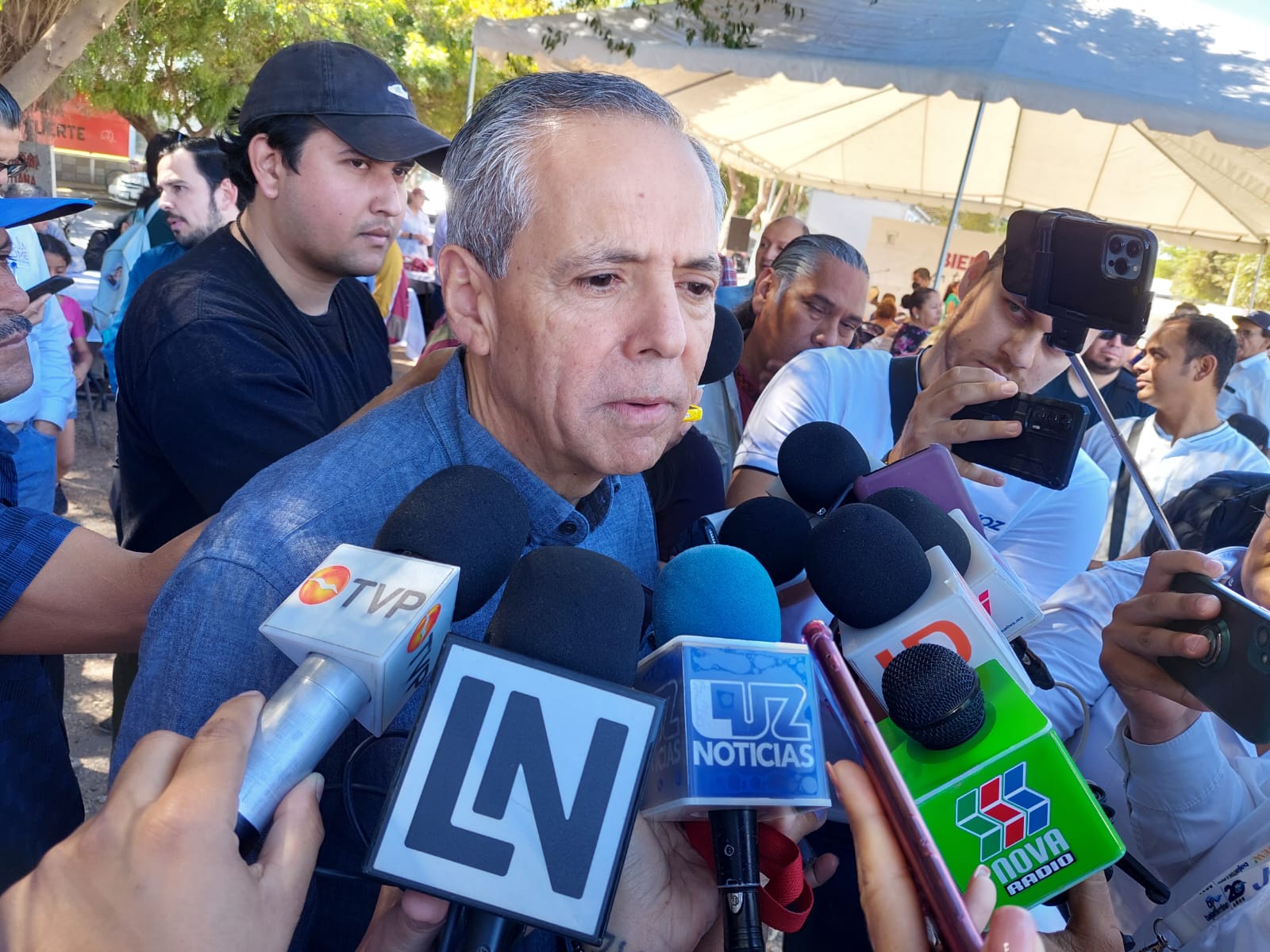Atiende alcalde de Ahome a Valeria, joven agredida al término del concierto de Carin León; teme ser agredida de nuevo