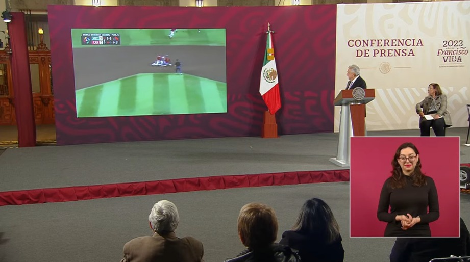 Con imágenes de las mejores jugadas, AMLO festeja el avance de la selección mexicana de beisbol en el WBC