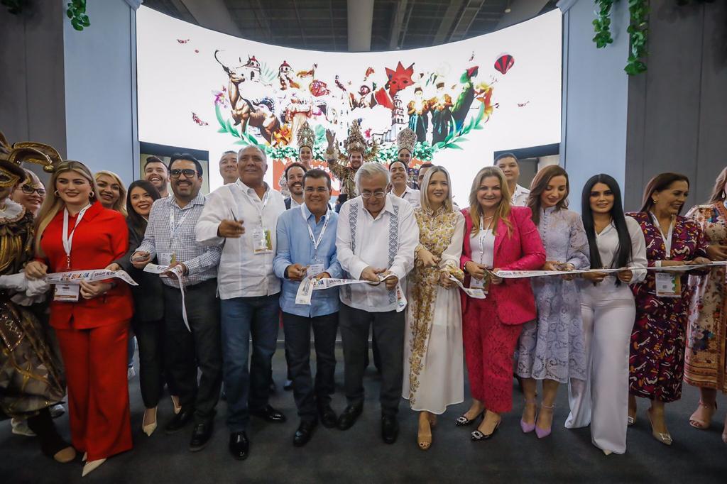 Anuncia Rocha proyecto ferroviario en inauguración del pabellón de Sinaloa en Tianguis Turístico