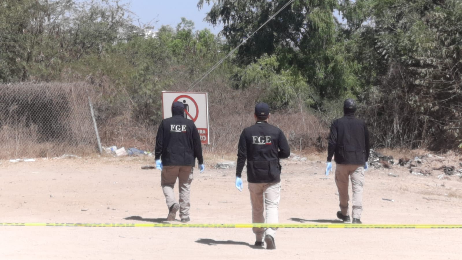 Asesinado, es localizado un hombre cerca de un colegio en Culiacán