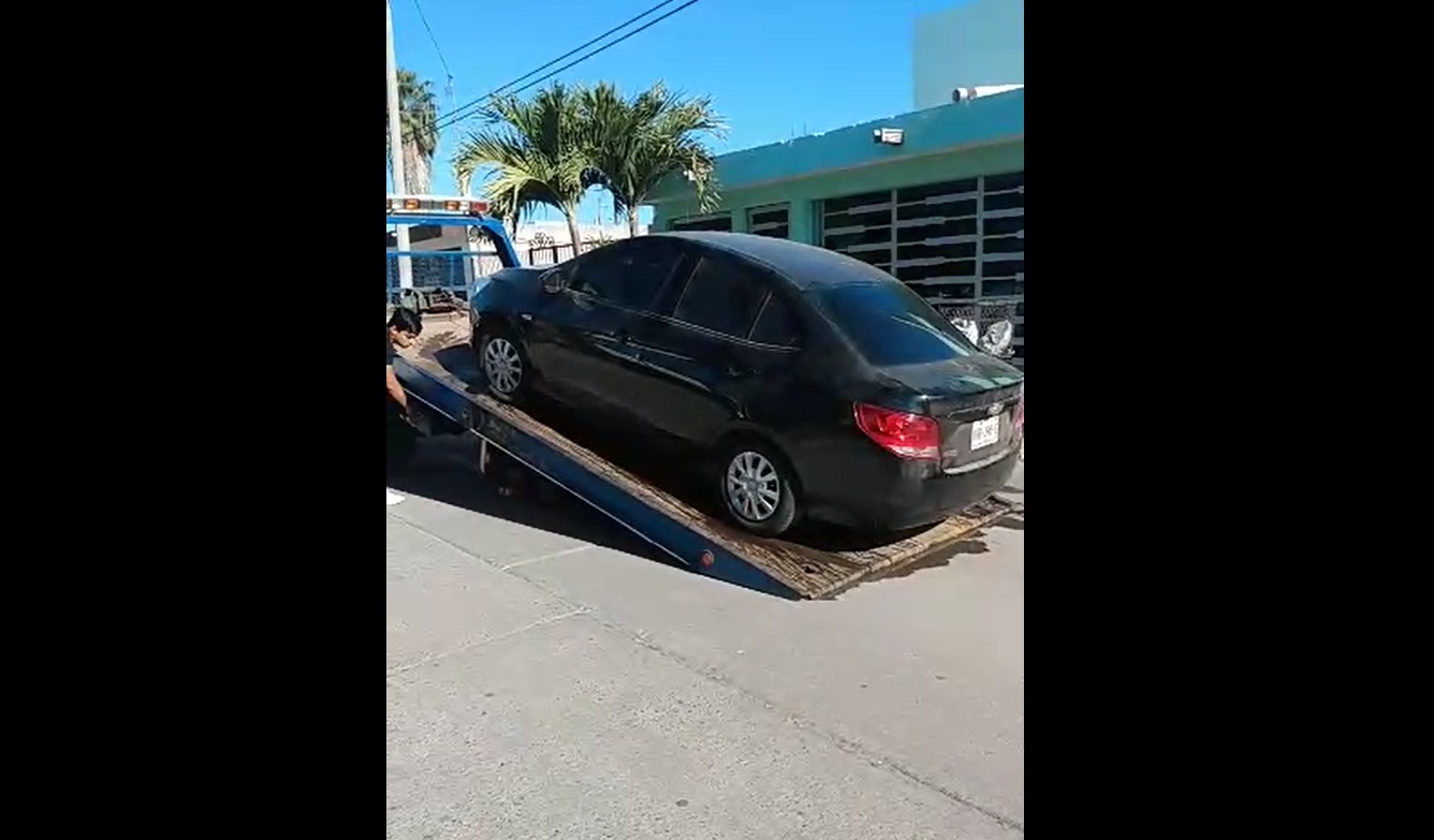 Automovilista que agredió a tránsito tendrá que pagar daños que ocasionó a motopatrulla