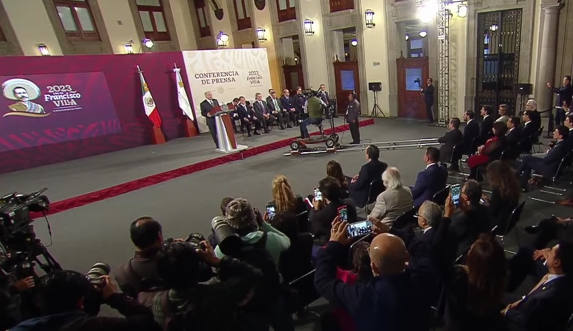 Encabeza López Obrador, cambio de presidencia del Consejo de la Comunicación, en la ‘mañanera’