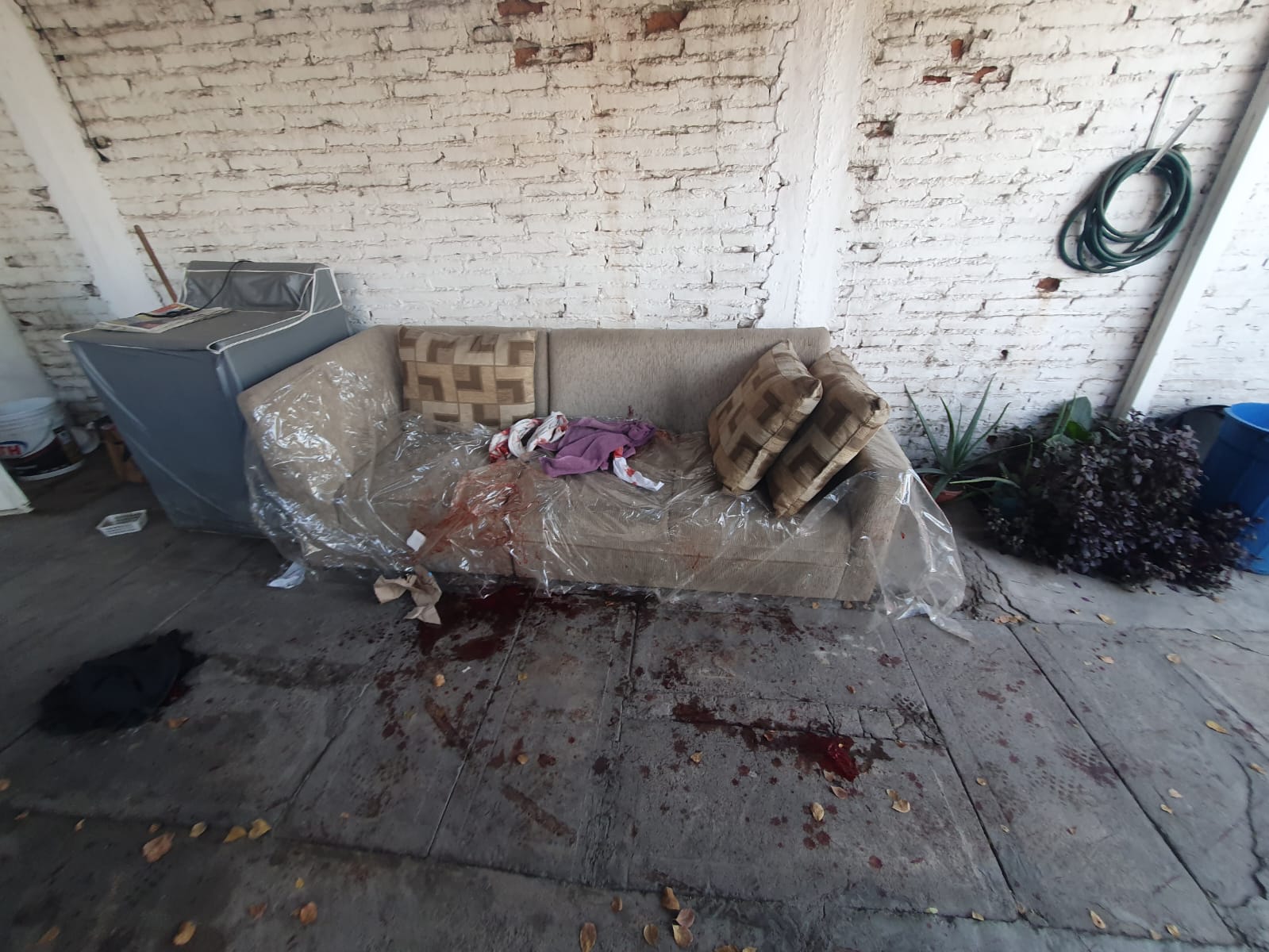 Fue hospitalizado, pero quedó en custodia presunto responsable de agredir a su expareja y exsuegro, en Culiacán