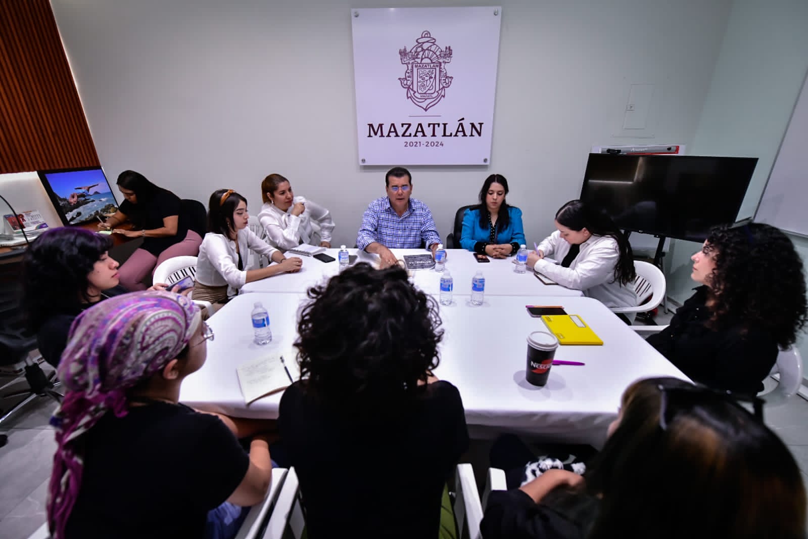 Va Mazatlán por agenda con perspectiva de género, Gobierno tiene acercamiento con colectivas feministas tras acoso en instituciones