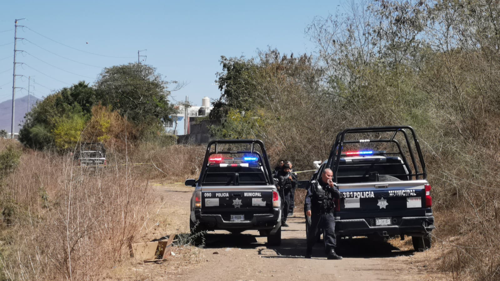 Con huellas de tortura y balazos encuentran asesinado a un hombre al norte de Culiacán