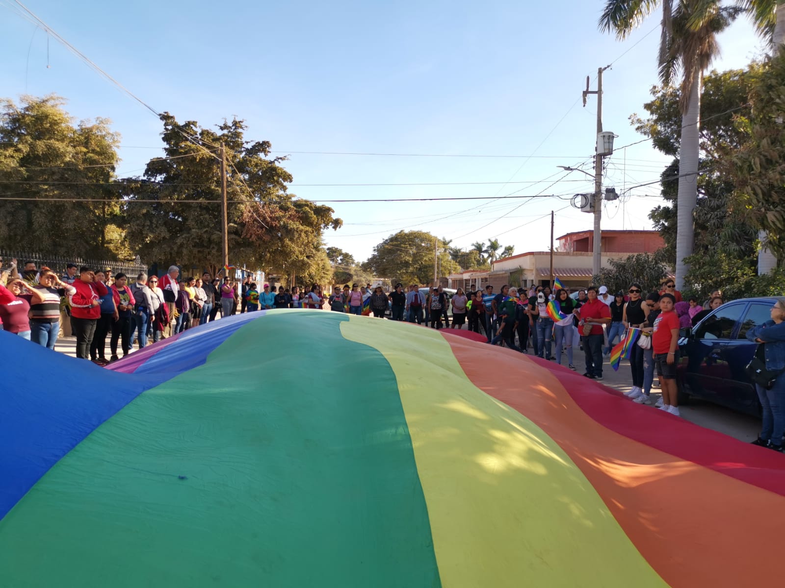 De nueva cuenta familiares y amigos se manifestaron en exigencia de justicia por la muerte del profe Juventino