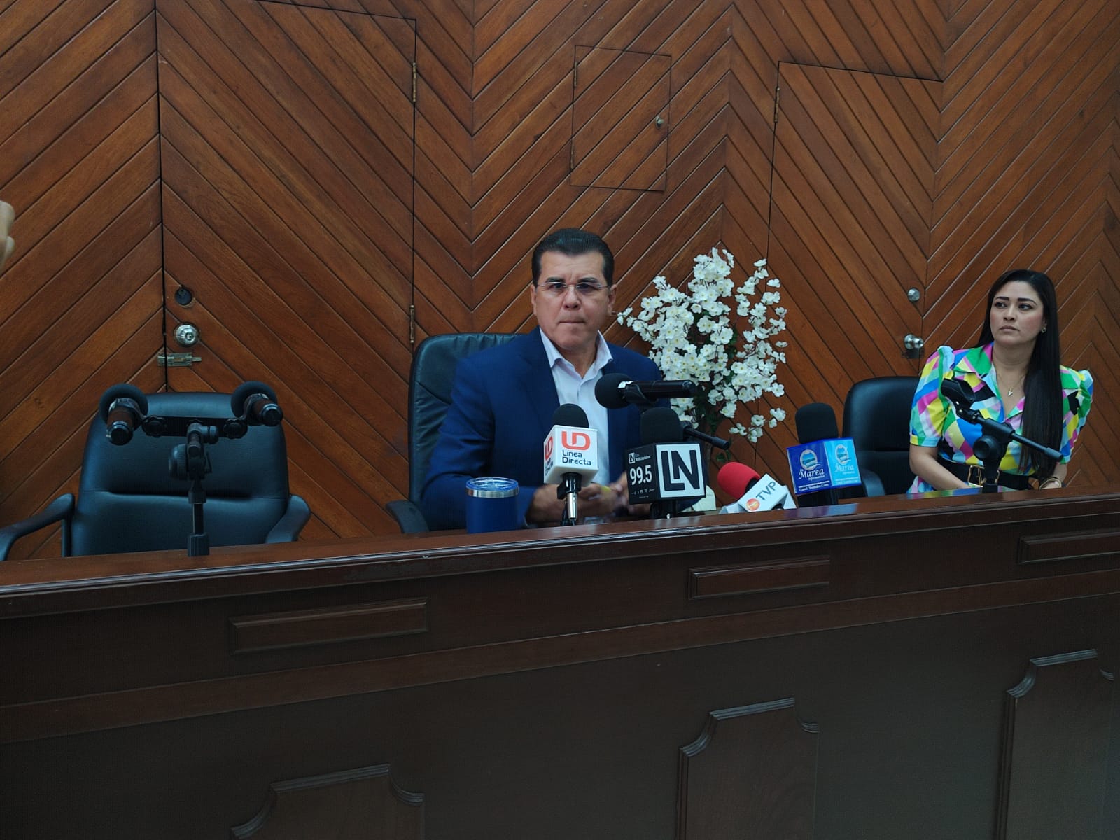 Confirma Édgar González gestión ante AMLO en recursos para el drenaje de Mazatlán