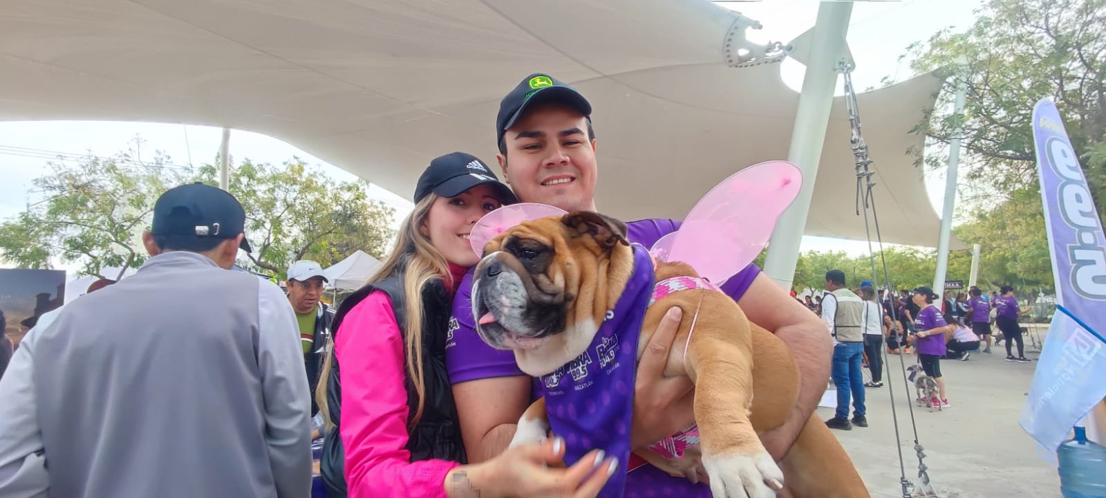 Fiona Sofía, la princesa de la Canrrera 2023 de Mazatlán, que llenó de color la vida de sus dueños