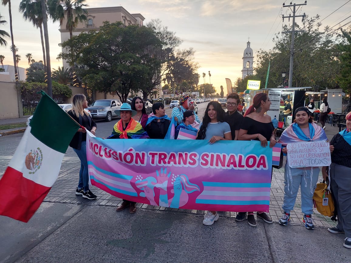 Histórica marcha transexual en Ahome; salen a la calle por primera vez