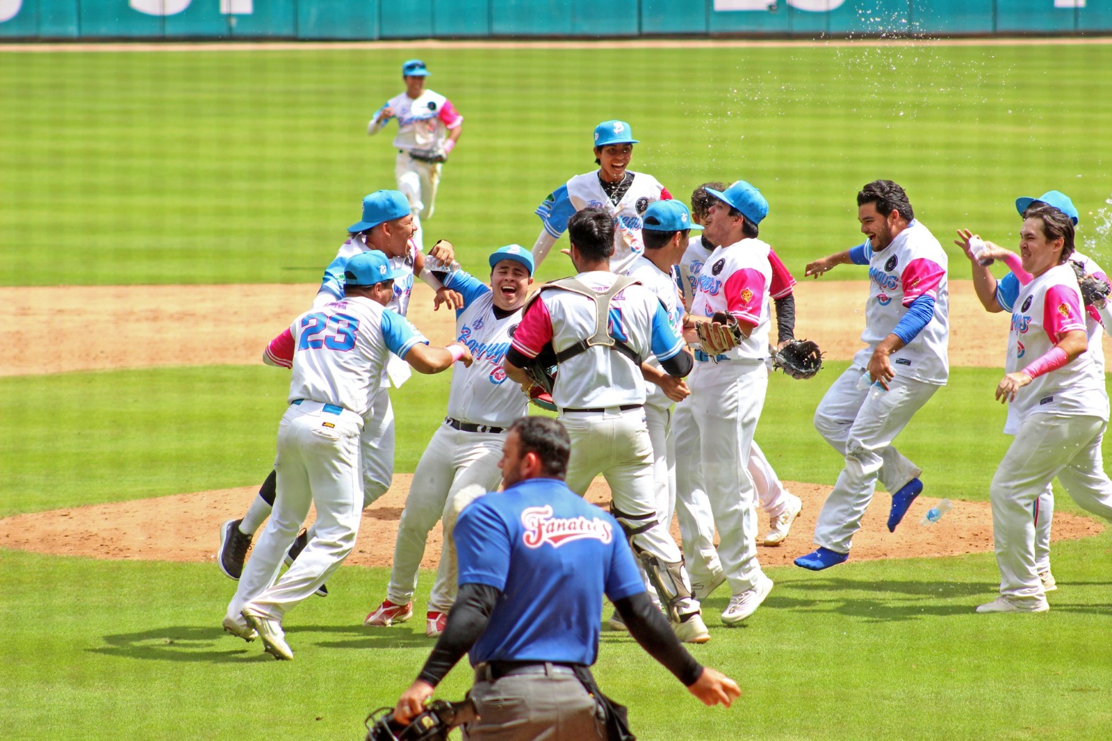 JD Borregos se proclama campeón de la Liga de Beisbol Oraba en Culiacán