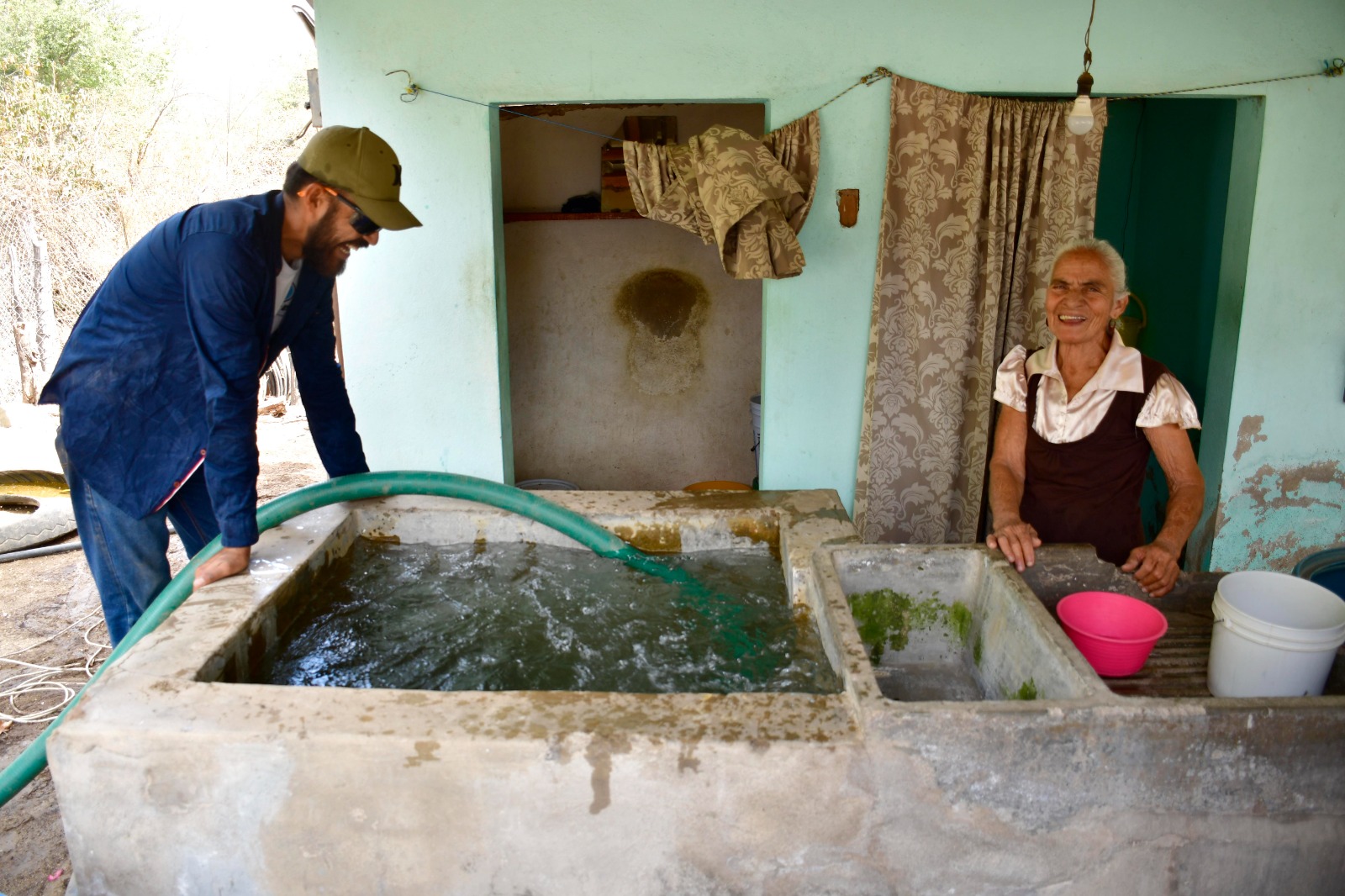 Japac suministra agua potable a través de pipas a comunidades de Las Tapias e Imala