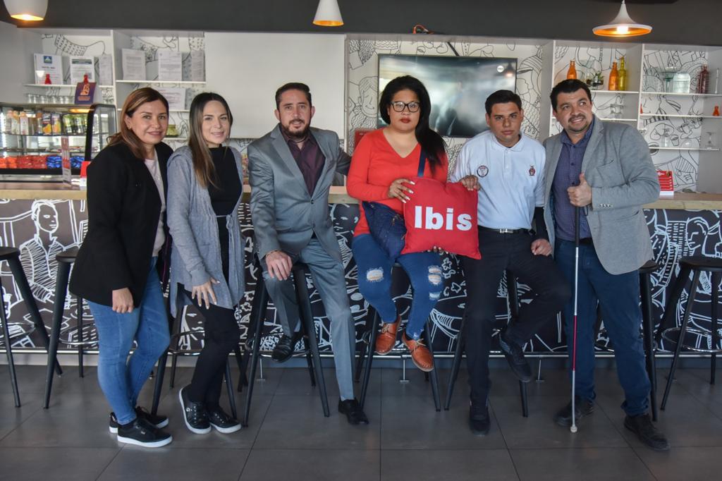 Jóvenes con capacidades diferentes se integran a la ocupación laboral en Hotel Ibis Los Mochis