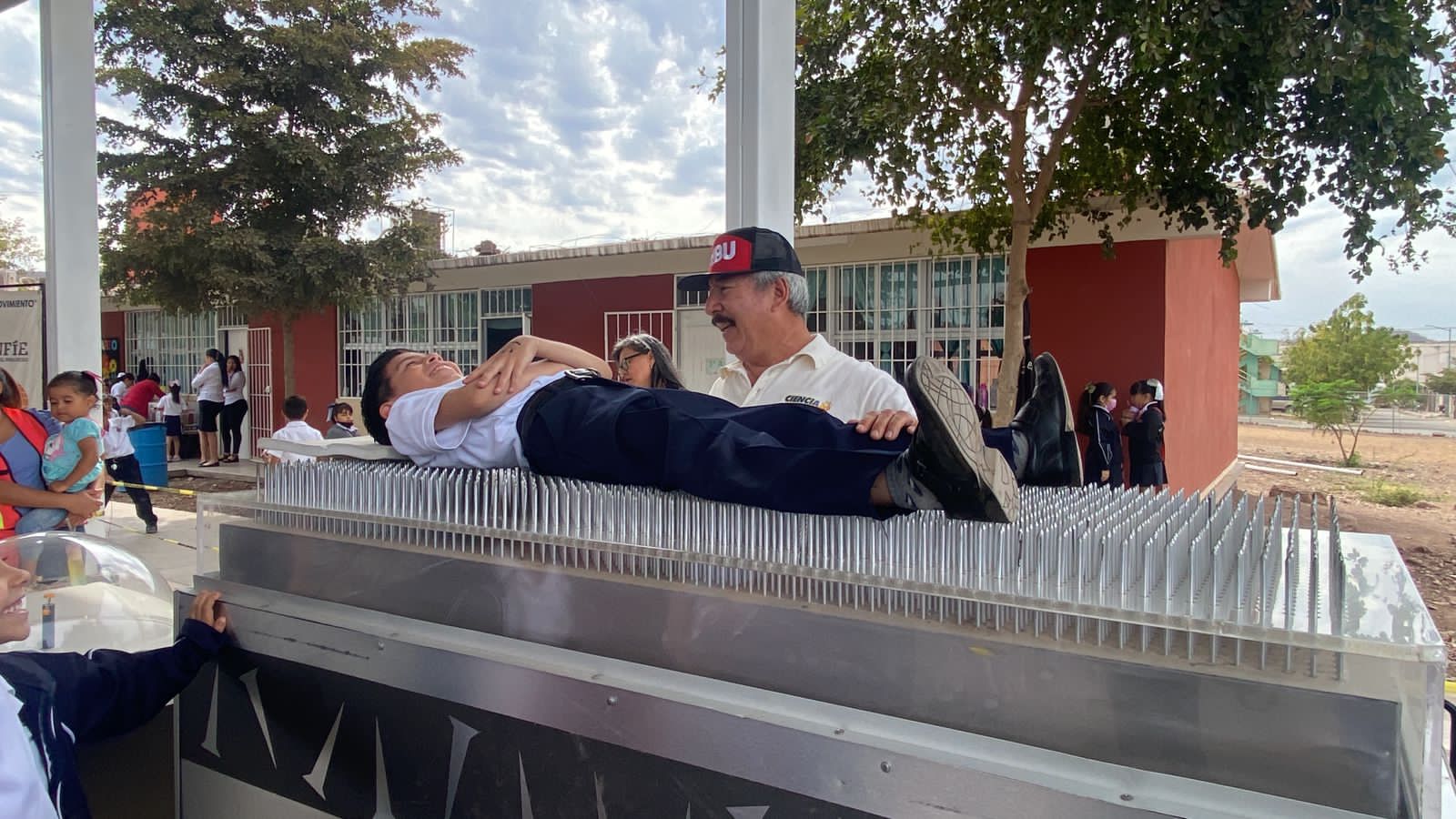 ¡Buscan rescatar la niñez! Llevan la Ciencia en Movimiento a Alturas del Sur, en Culiacán
