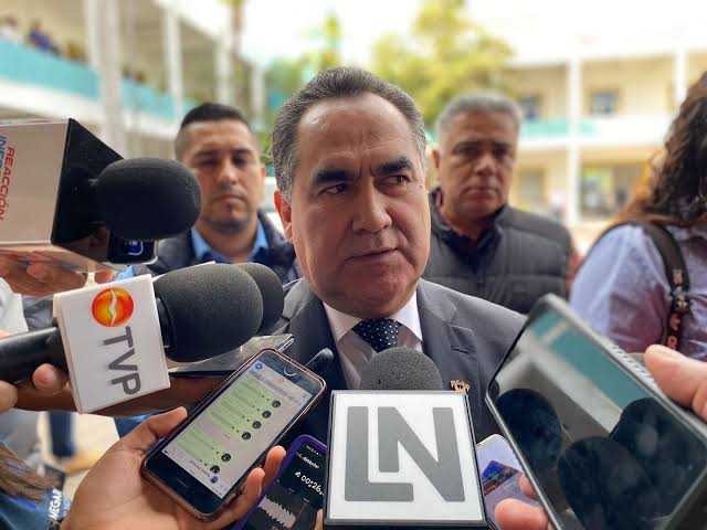 Se niega Madueña Molina a comparecer ante diputados y van por suspensión definitiva ante reforma a Ley de Educación Superior