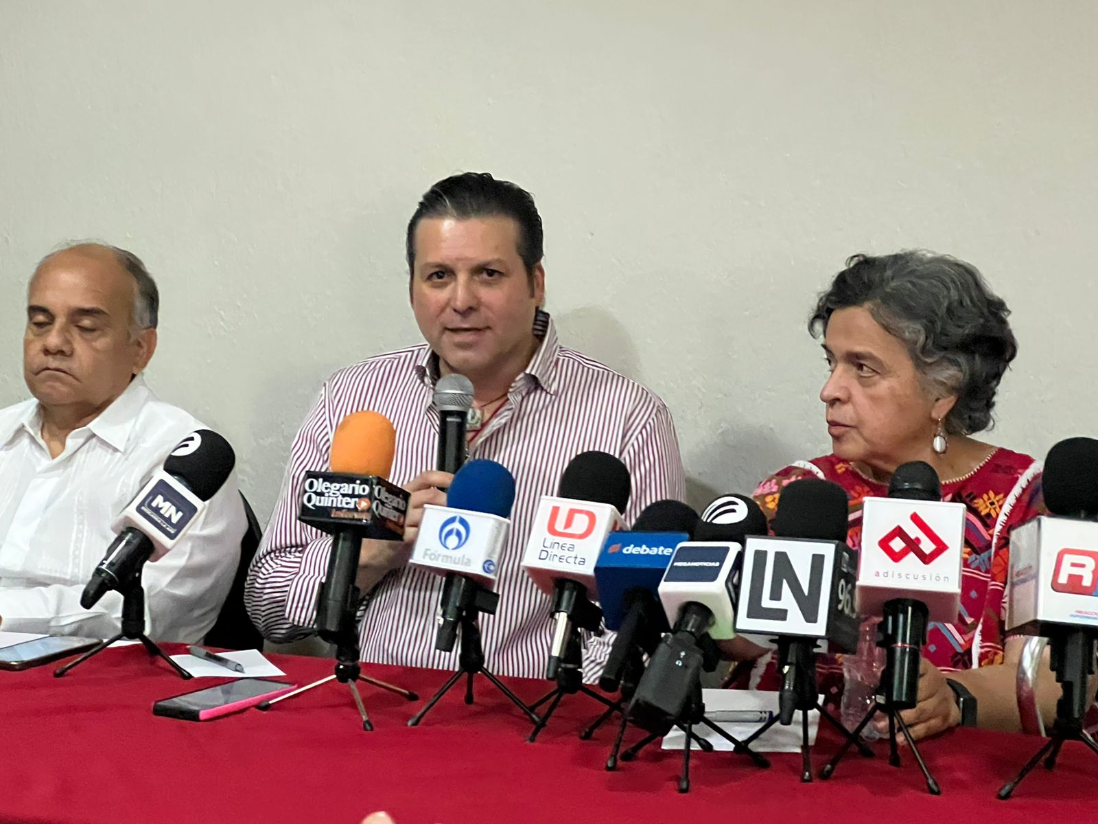 “Todo lo que fortalezca la universidad contará con mi apoyo; que no sea un quítate tú, para ponerme yo”: Zamora