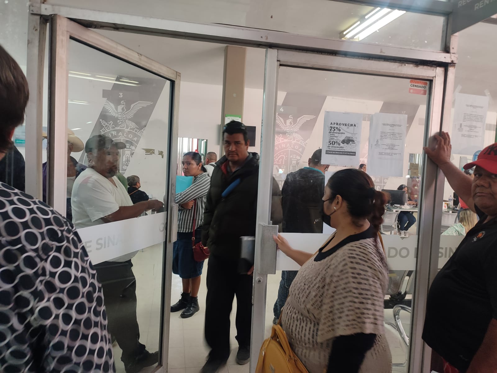 Ningún gestor entrará a la oficina; tomaron medidas inmediatas ante coyotaje informa recaudadora en Guasave 