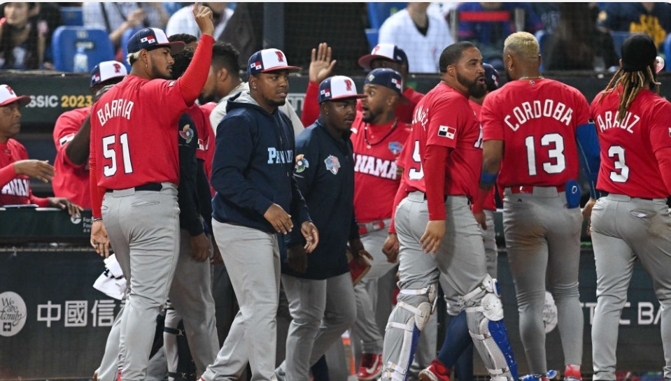 Panamá apalea a China Taipéi en el inicio del Clásico Mundial de Beisbol