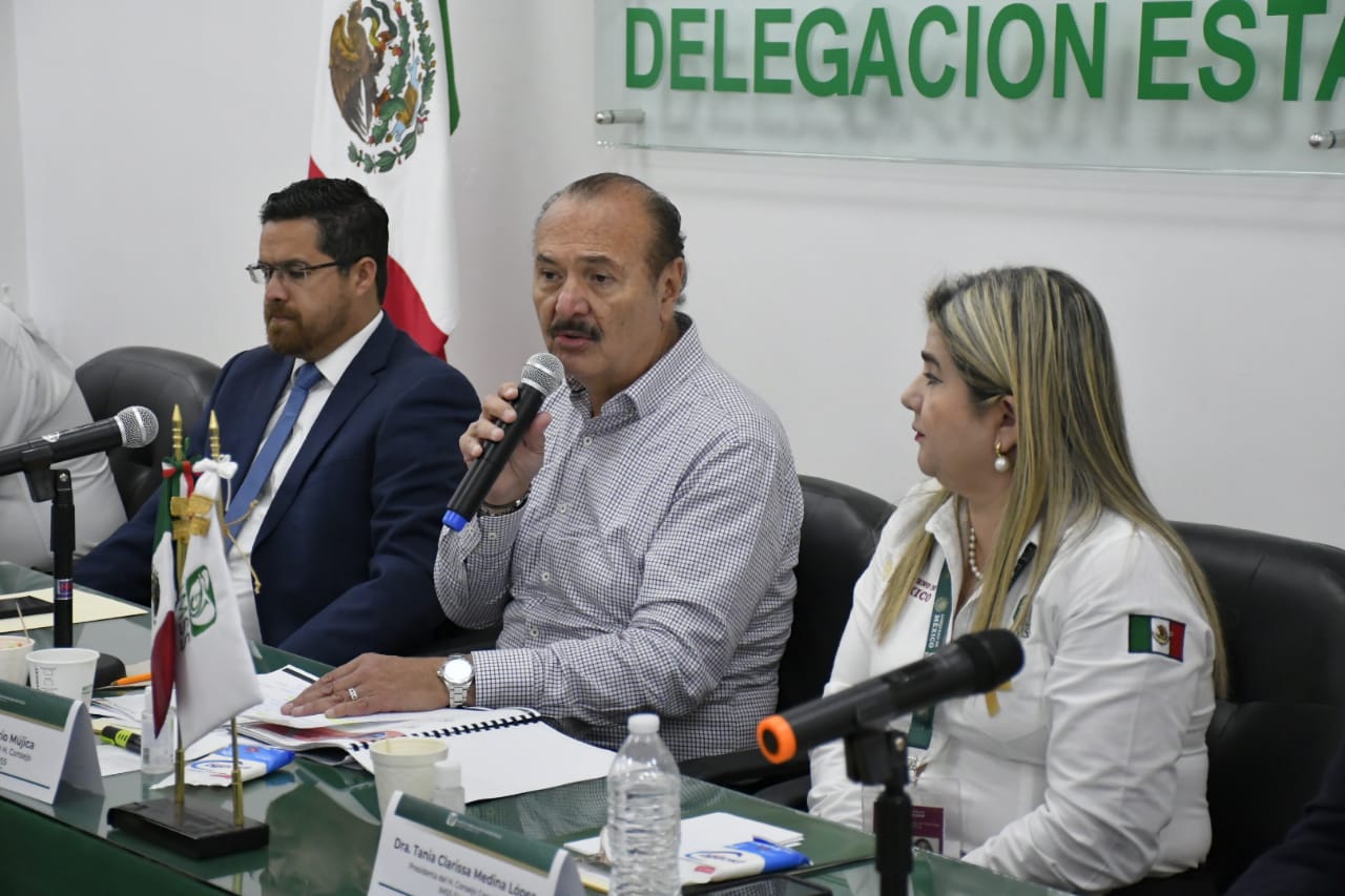 Por muertes de bebés en cuarterías, se reunirá Bucio Mujica con agricultores en su visita a Sinaloa