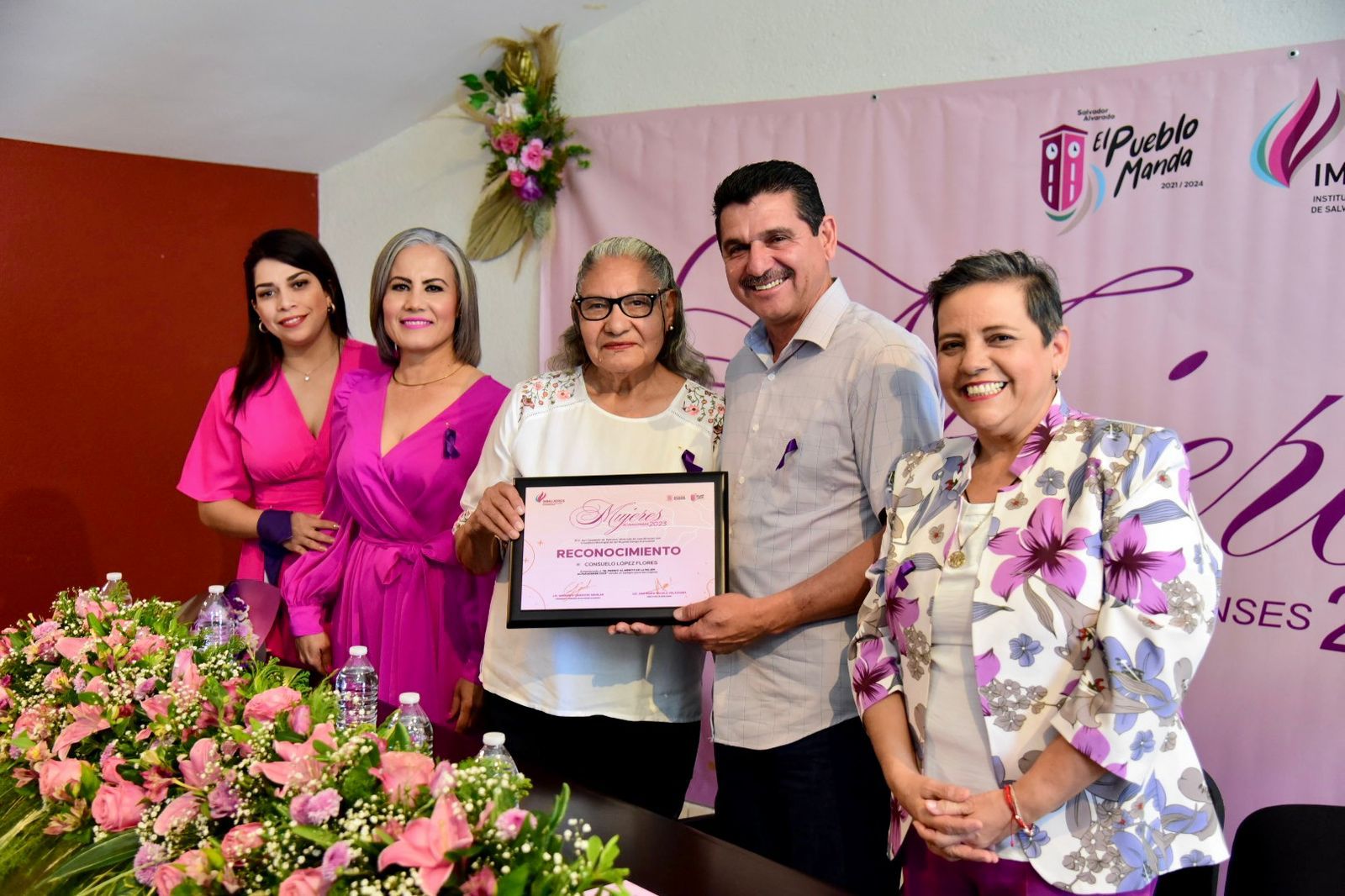 Reconocen a la enfermera Consuelo López Flores como Mujer Alvaradense 2023; con su profesión salvó vidas durante 50 años
