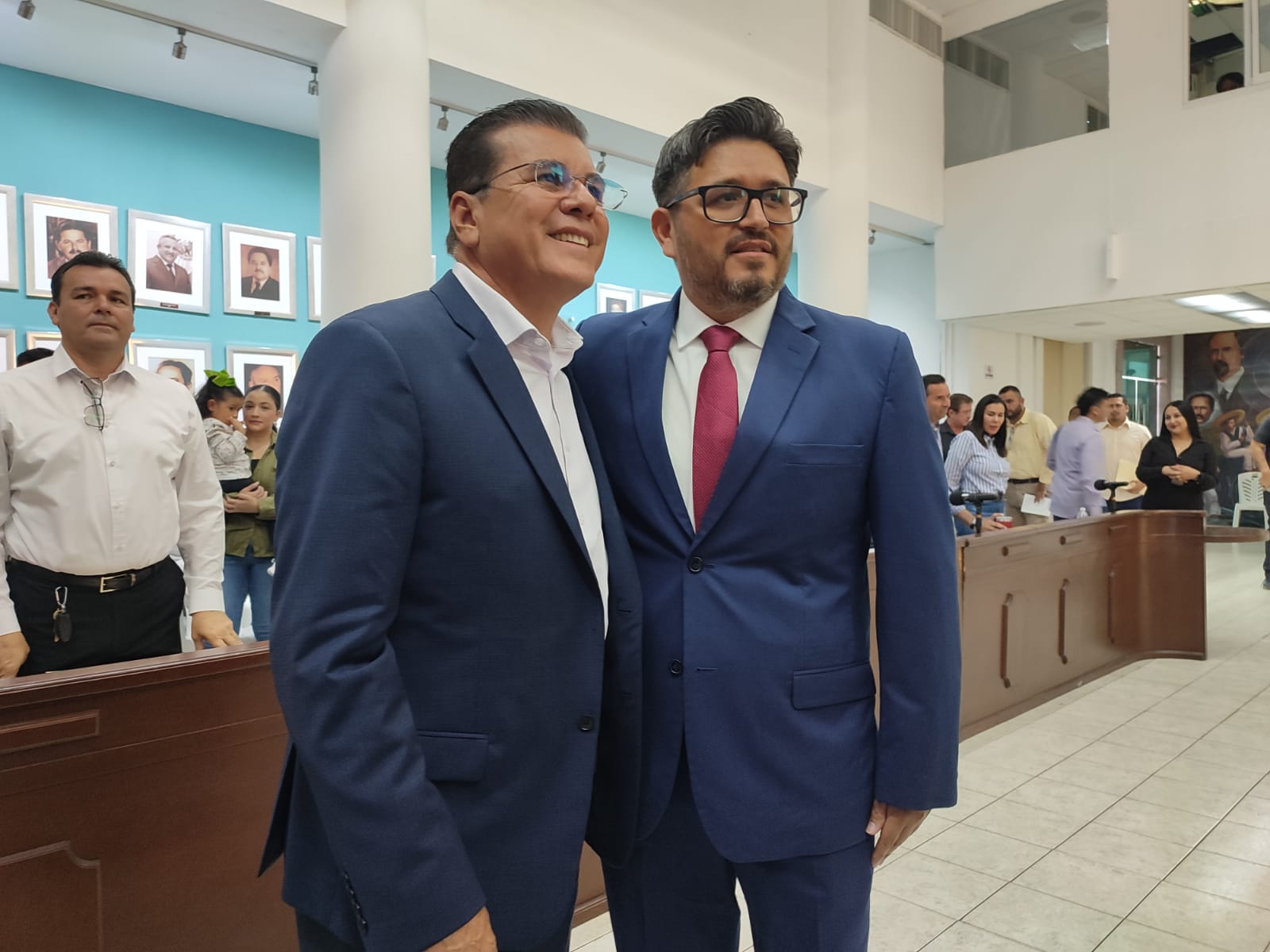Designación de Rogelio Olivas como oficial mayor en Mazatlán, levanta reacciones a favor
