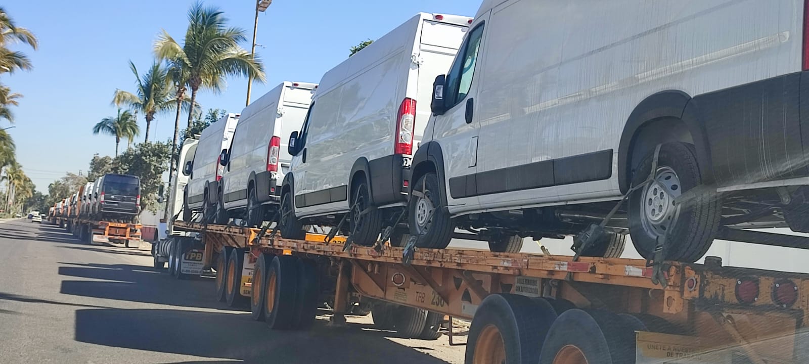 Se posiciona Mazatlán como puerto automotriz; nueva marca traslada vía marítima