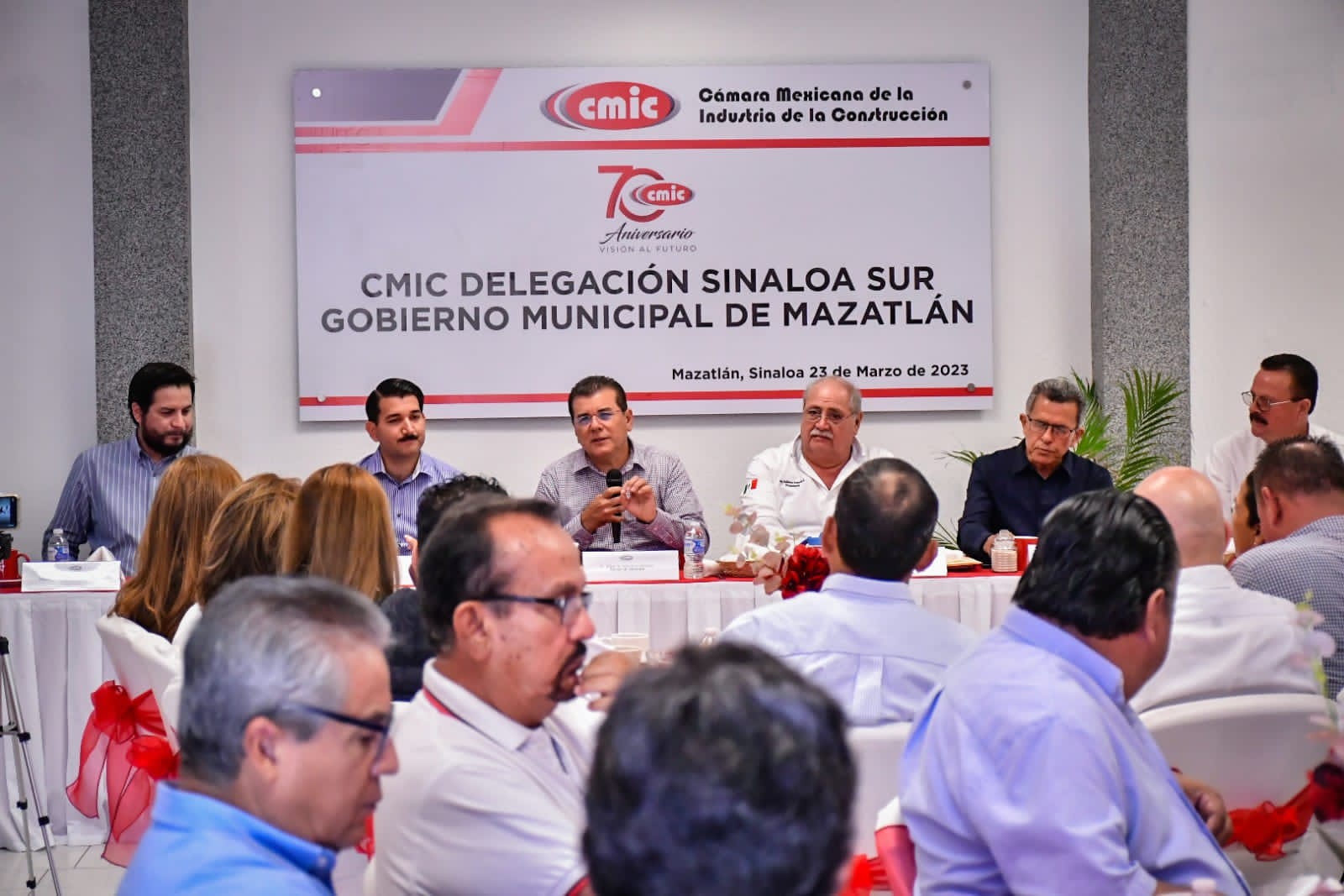 Se reúne Gobierno Municipal de Mazatlán con la CMIC para escuchar al sector y refrendar alianzas