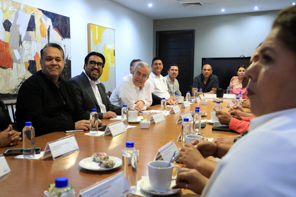 Se reúne Rocha Moya con síndicos de Culiacán recién electos