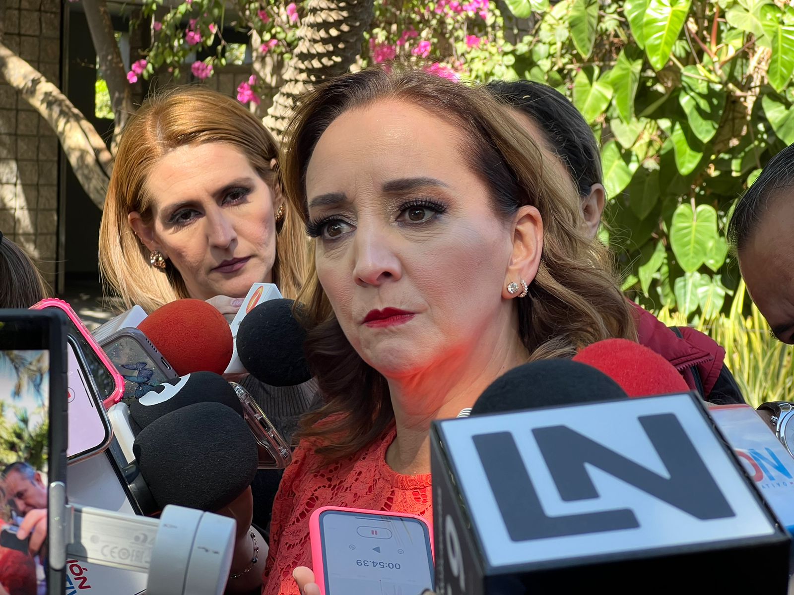 “Aspiro a encabezar un proyecto plural para reconducir al país”: Claudia Ruiz Massieu