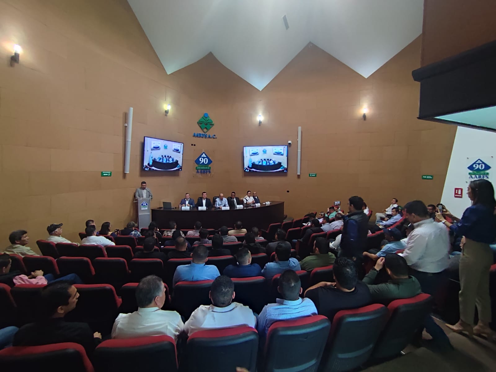 ‘Siembran’ experiencias durante Congreso Internacional de Granos Almacenados en Los Mochis
