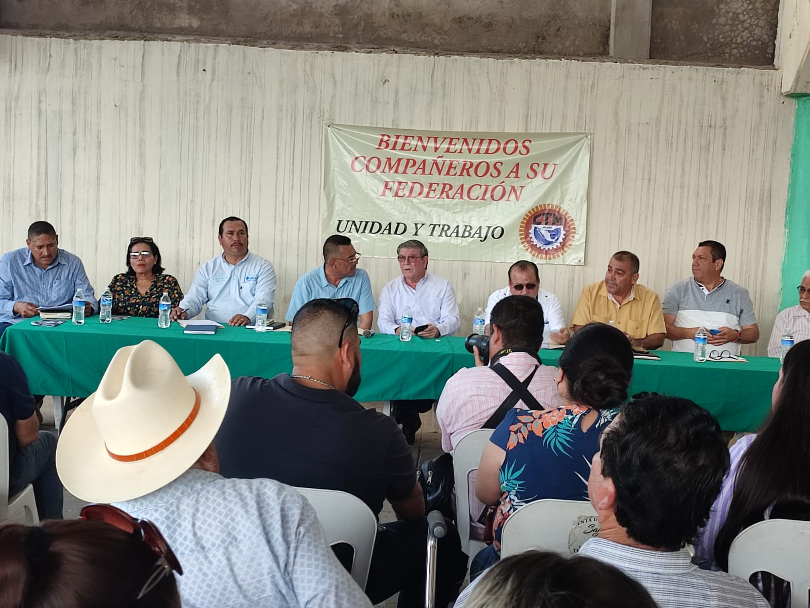 ‘Sin reclamos ni cuestionamientos: La CTM es casa de ellos’, asegura Elías Muñoz; se alistan para recibir más sindicatos