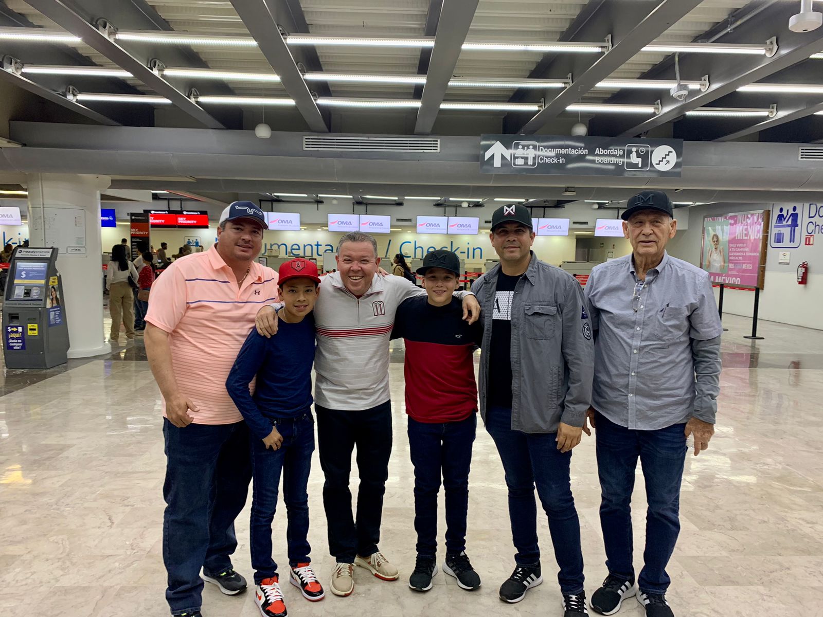 Sinaloa viajó a Yucatán al nacional de beisbol 11-12