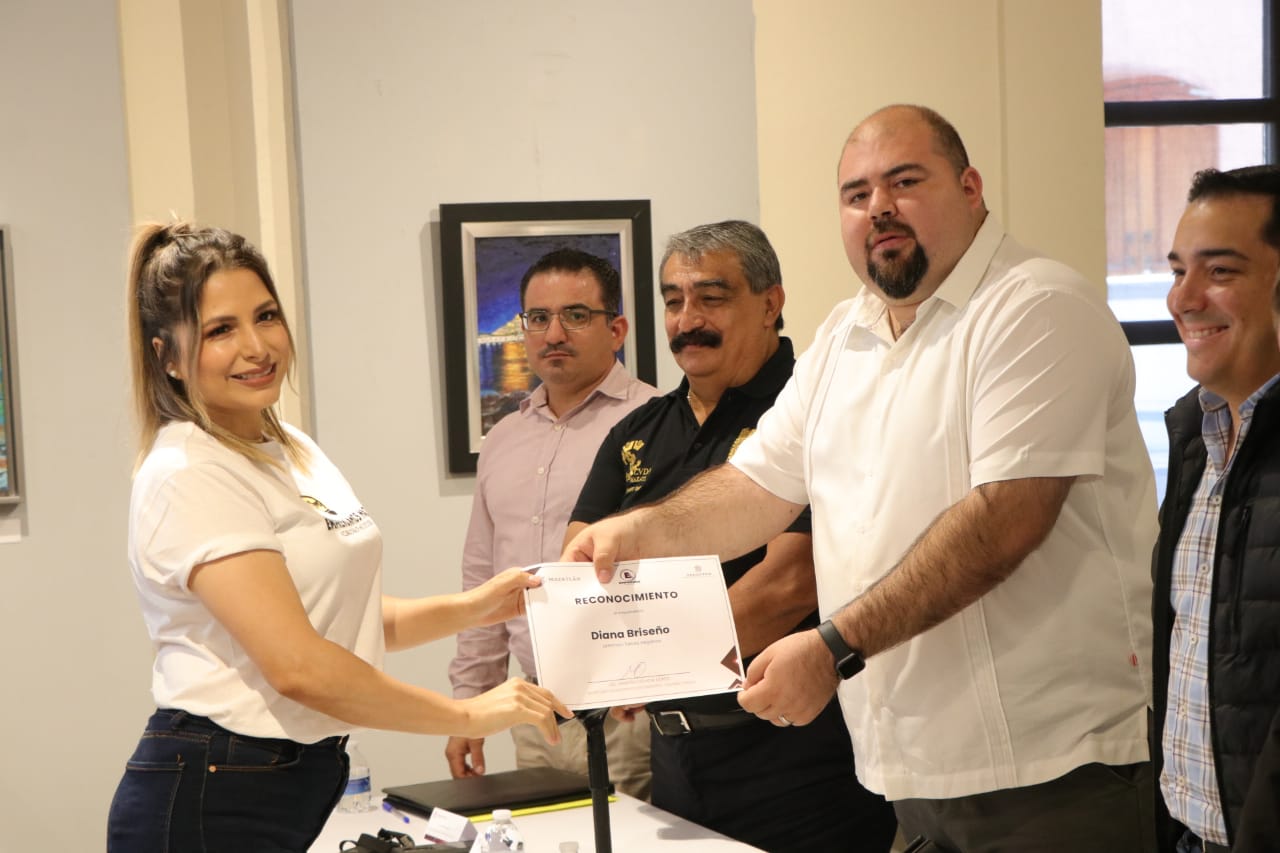 Suman 115 casos de éxito de emprendedores egresados de la incubadora de SEDECTUR