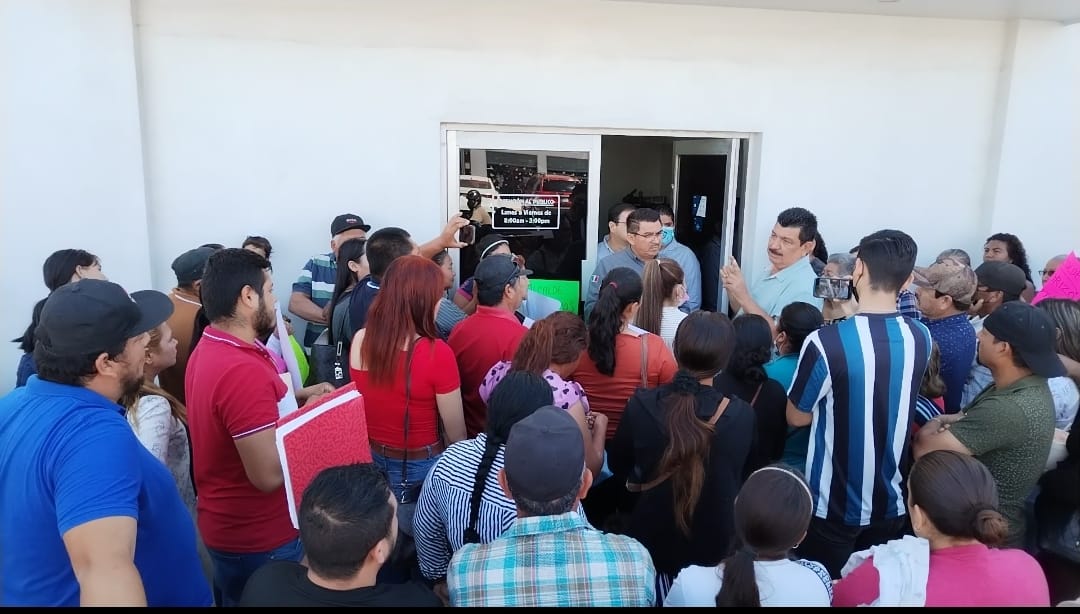 Toman oficinas de INMUVI, denuncian abusos en el cobro de terrenos