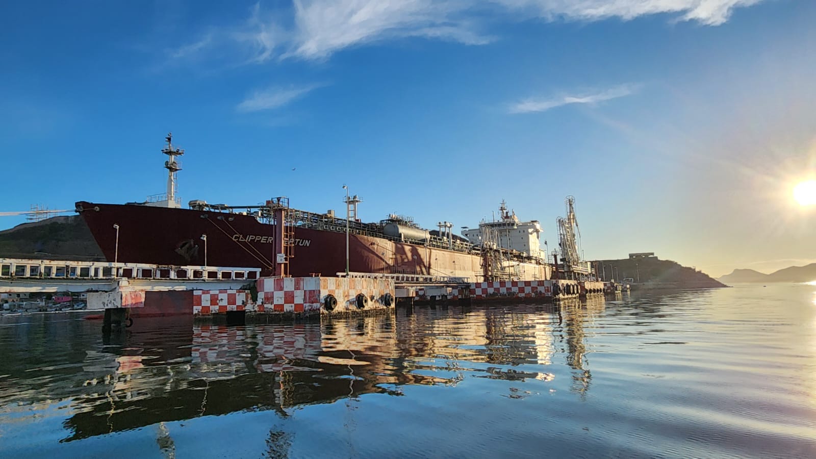 Fuga de amoniaco en el puerto de Topolobampo deja cinco personas intoxicadas