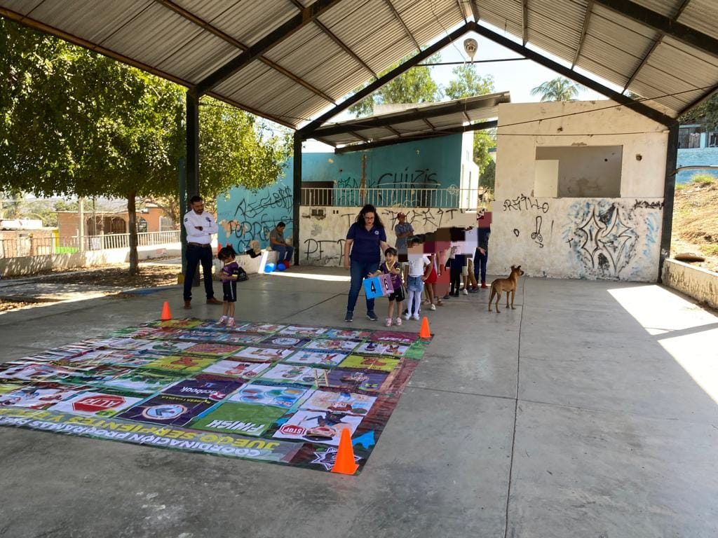Tránsito Municipal de Mazatlán instruye a menores a detectar peligro en la vía pública