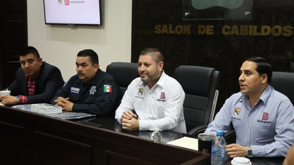 ¡Cumple su palabra! Alcalde de Badiraguato anuncia aumento salarial para policías