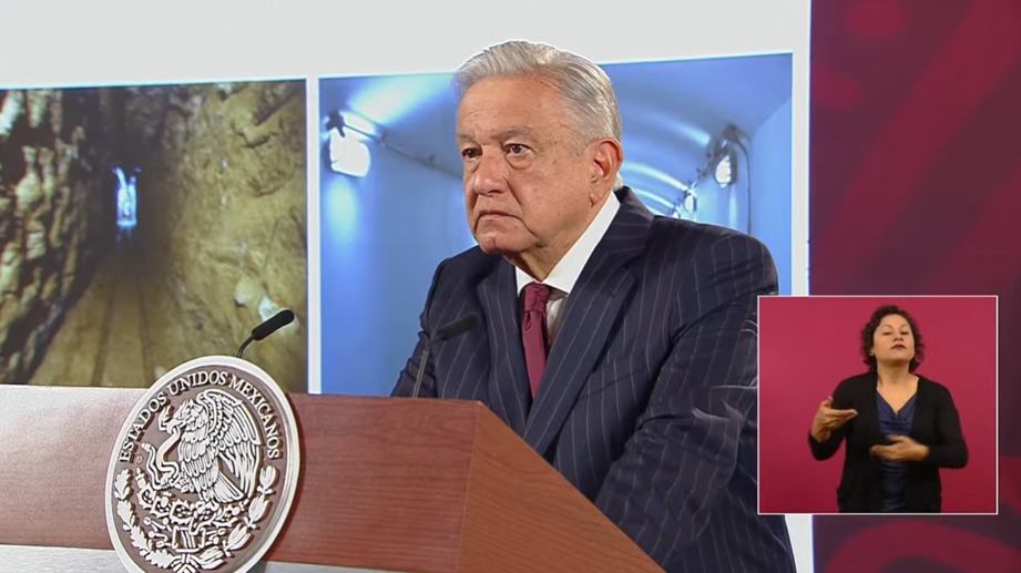 Foto: Compara AMLO túnel de ‘El Chapo’ y el del ‘búnker’ de García Luna