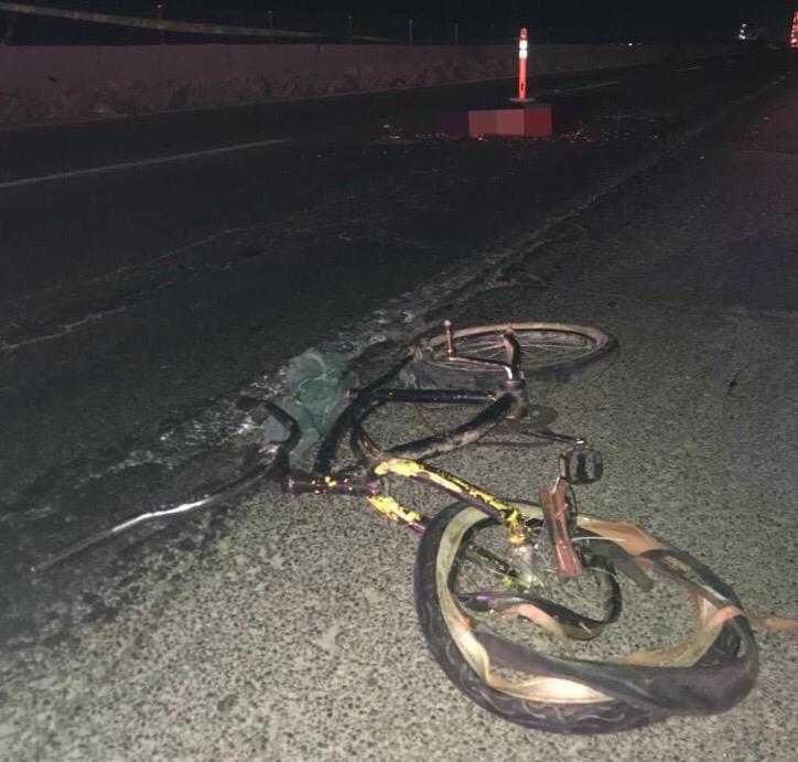 Ciclista pierde la vida al ser atropellado sobre la México 15, en Guasave