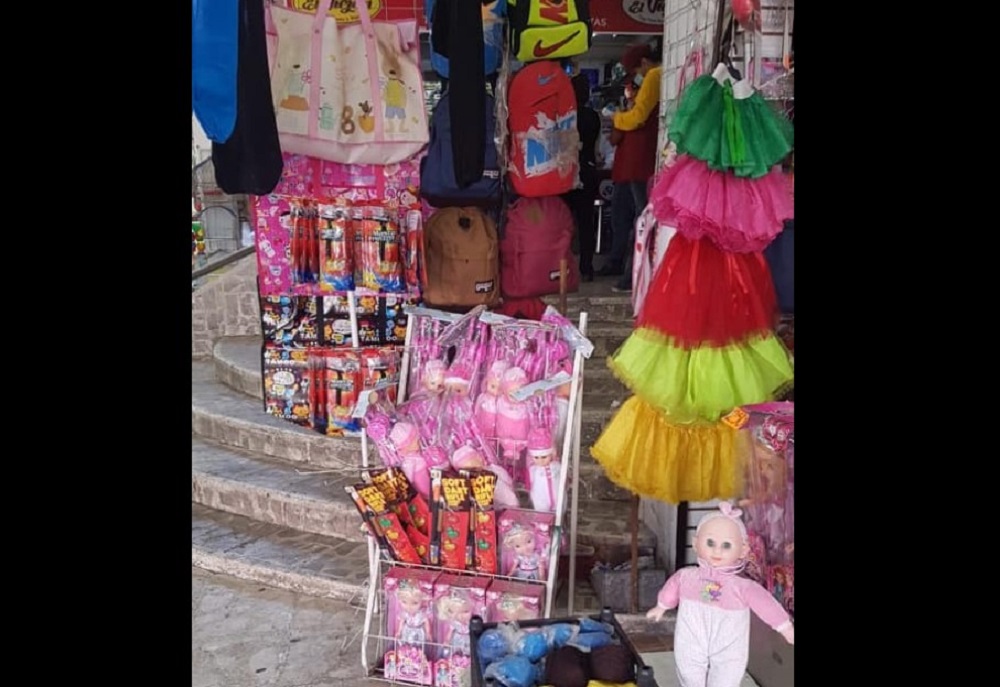 Suben ventas en el Centro de Culiacán por festivales escolares de la primavera