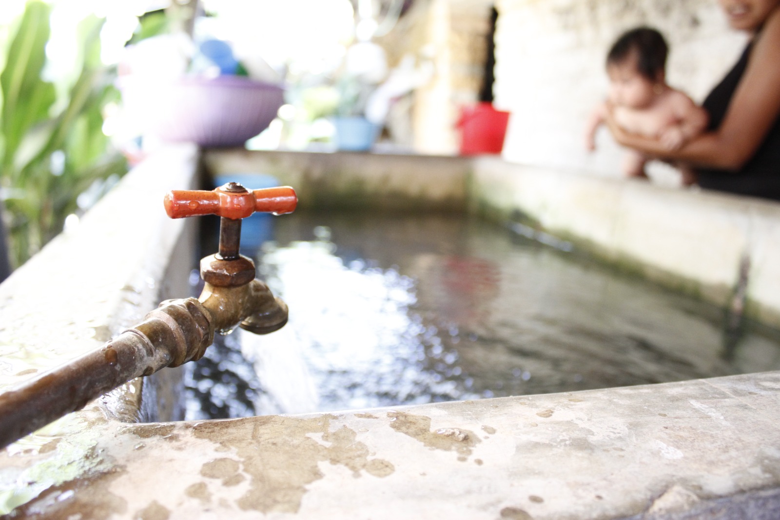 Fuga de agua obliga al corte de suministro en El Campestre de Mazatlán este domingo