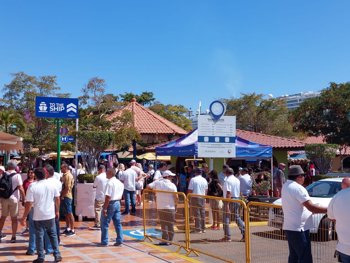 ‘Todavía no he visto nada aterrador, así que nos sentimos seguros’, cruceristas califican a Mazatlán
