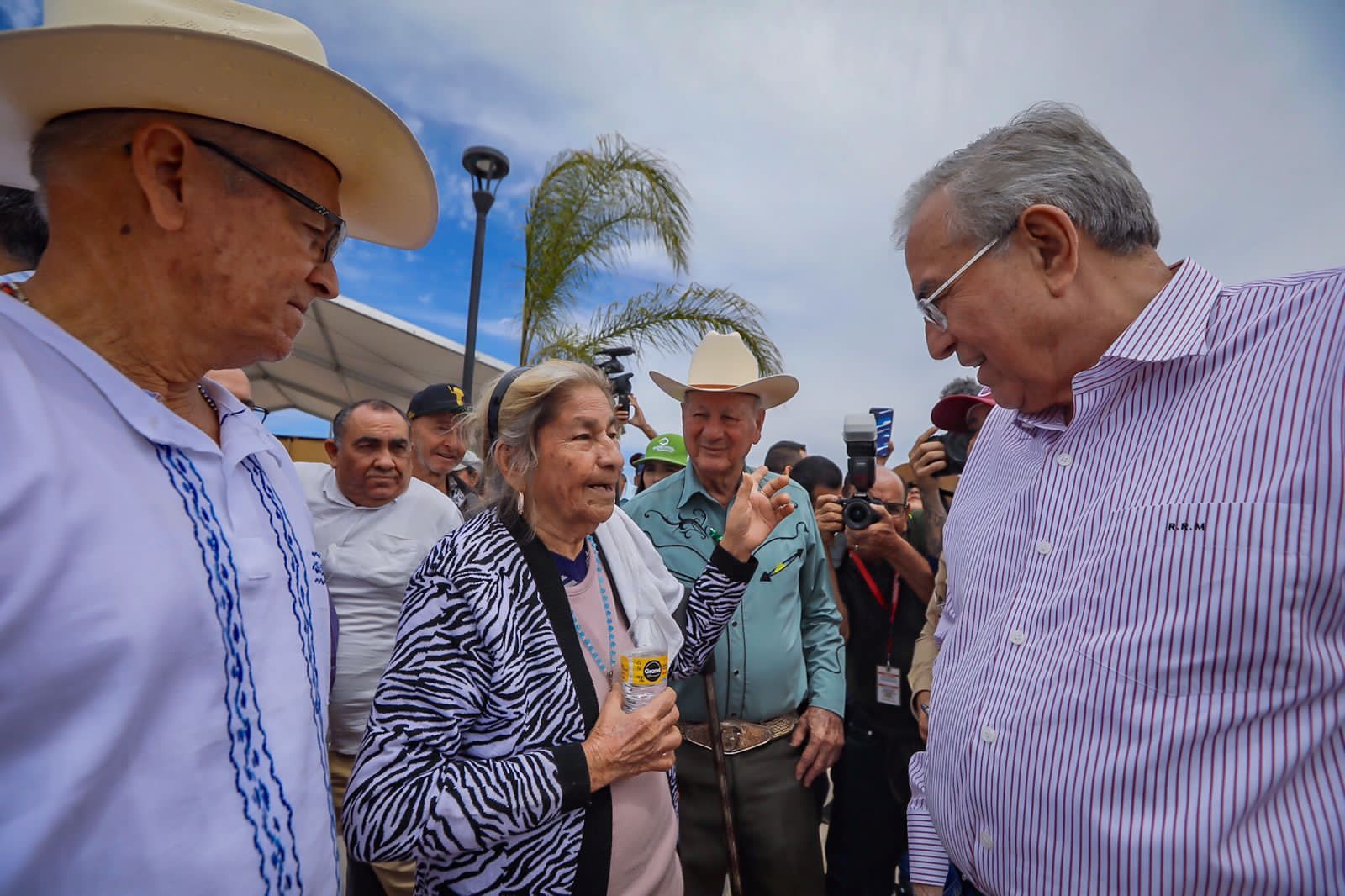 Dispuesto gobernador a solucionar conflicto agrario de La Llama, Angostura; anuncia que se van a comprar 100 hectáreas de tierra