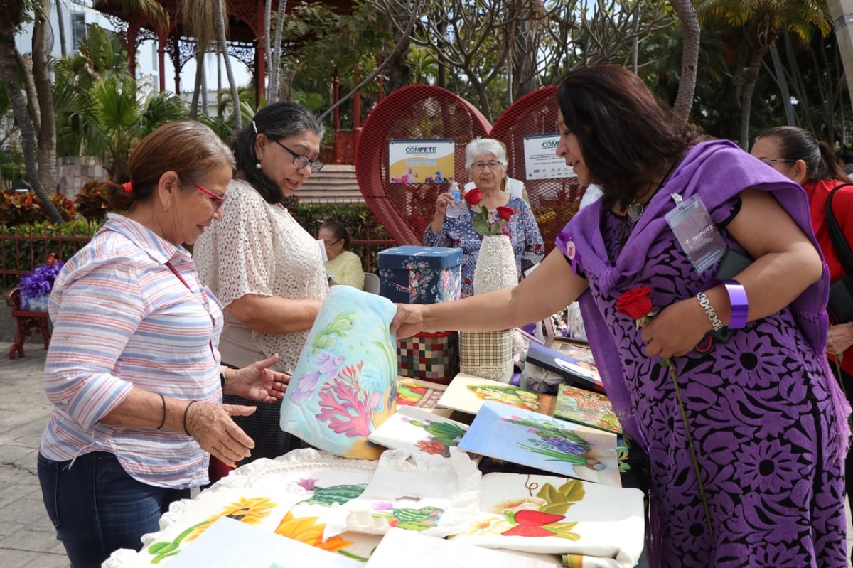 Buscan crear lazos desde el emprendimiento, Immujer Mazatlán inaugura ‘Expo Mujer Productiva’