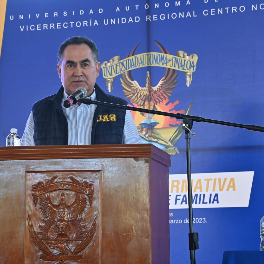 “Policías y hasta soldados querían privarme de mi libertad”; se ampara el rector de la UAS para no ser detenido