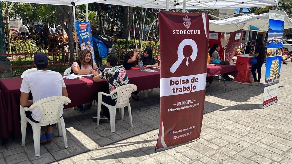 Buscará Sedectur vínculo con escuelas para profesionalización de trabajadores en Mazatlán
