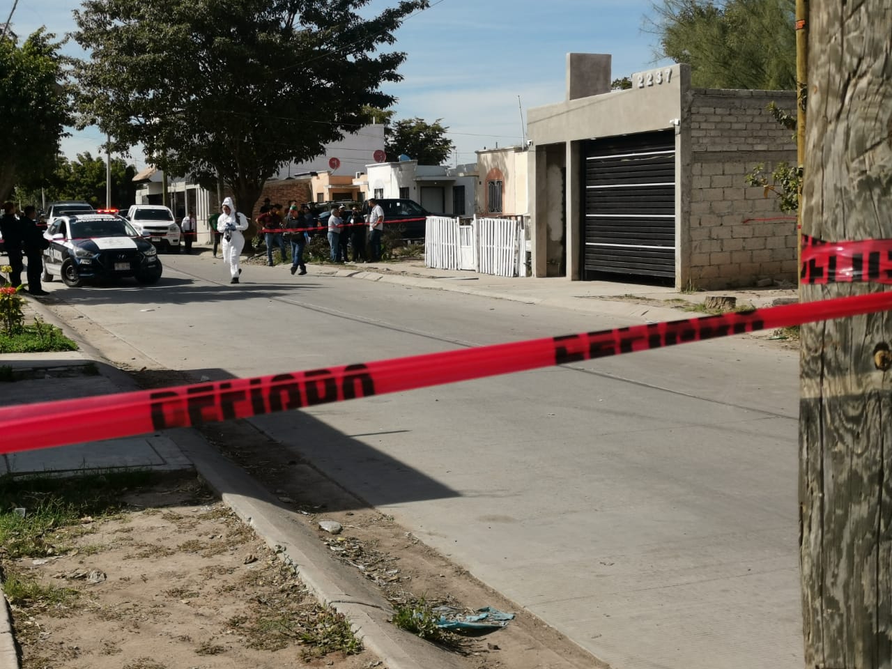 Hallan a una joven sin vida en su vivienda, en Los Mochis; investigan las causas de muerte