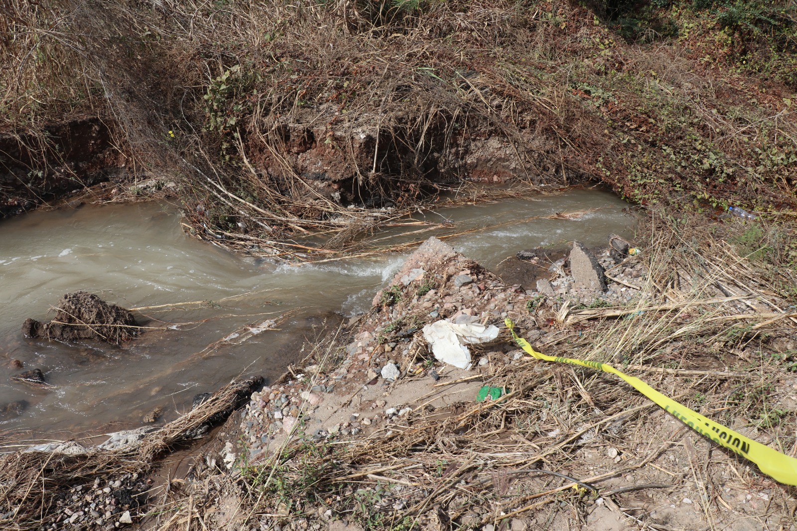 Un total de 120 litros por segundo, así la megafuga que obliga a Jumapam a paralizar Los Horcones este miércoles