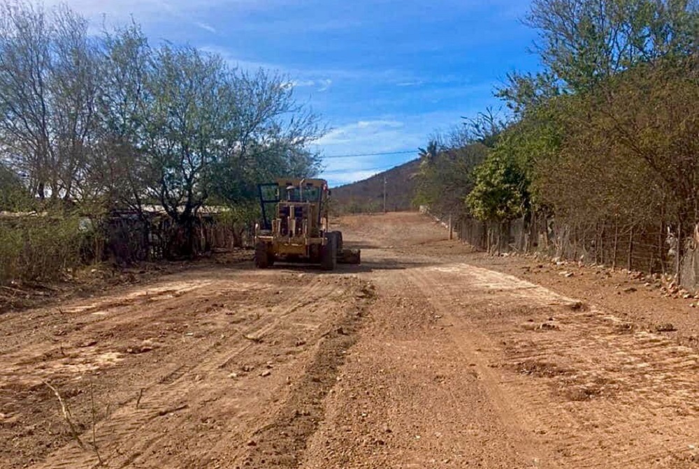 Tras 40 años de espera, Gobierno de El Fuerte rehabilita el camino a Los Musos